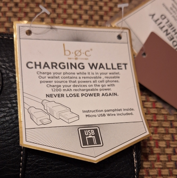 b.o.c Black Charging & RFID Wallet - Picture 3 of 15